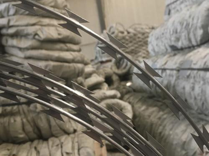 靖邊縣熱鍍鋅刀片刺繩