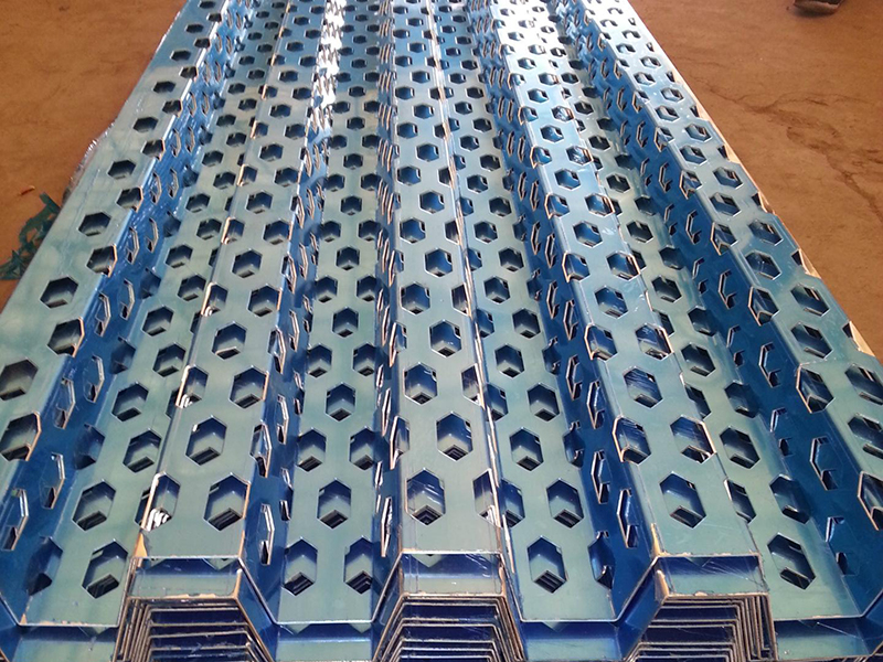 靖邊縣幕墻裝飾沖孔網