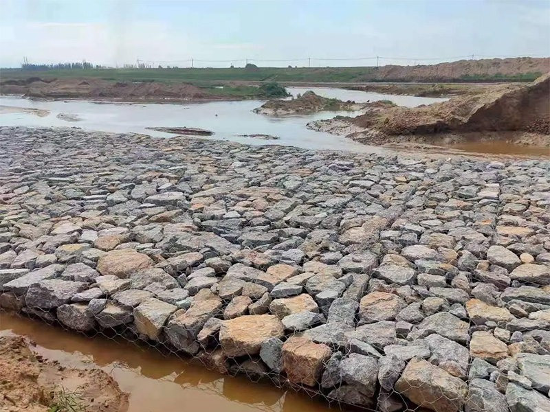 靖邊縣雙隔板雷諾護墊