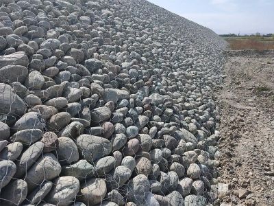 靖邊縣護(hù)坡雷諾護(hù)墊