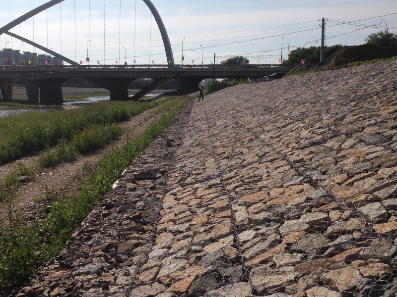 靖邊縣護(hù)坡雷諾護(hù)墊