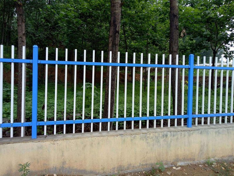 靖邊縣雙橫梁鋅鋼護欄