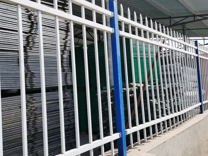 靖邊縣三橫梁鋅鋼護欄