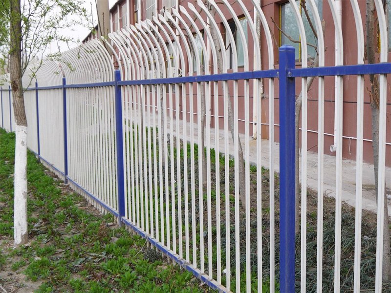 靖邊縣單向防攀爬鋅鋼護欄