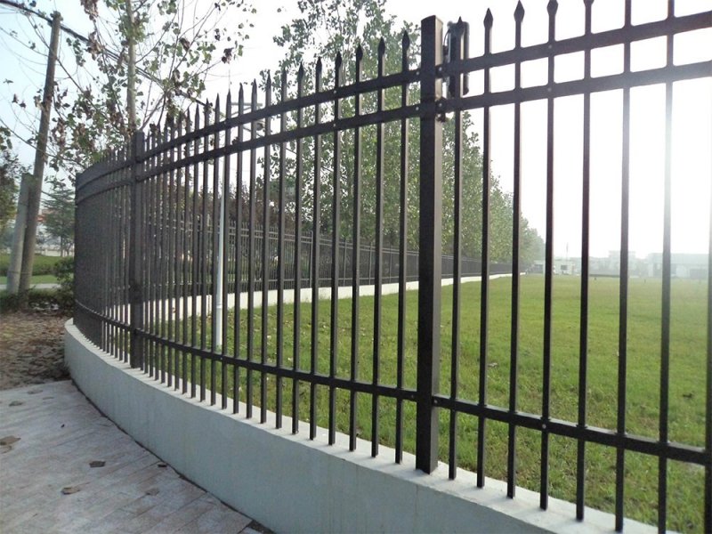 圍墻柵欄